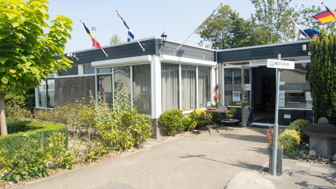 Chaletparc Krabbenkreek Zeeland - Chalet 50 Sint Annaland Bagian luar foto
